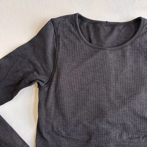 Lululemon Ebb To Street Long Sleeve Ribbed Crop Top Women’s Black SIZE 8 - Picture 2 of 5